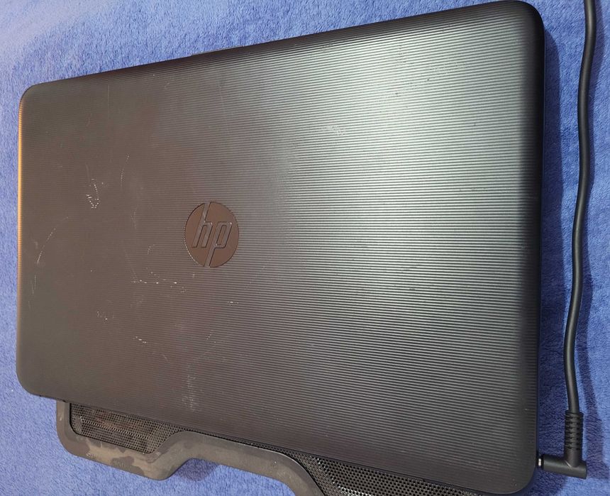 Laptop HP I5-7500 8Gb DDR4 500 Gb SSD  video R5 2Gb