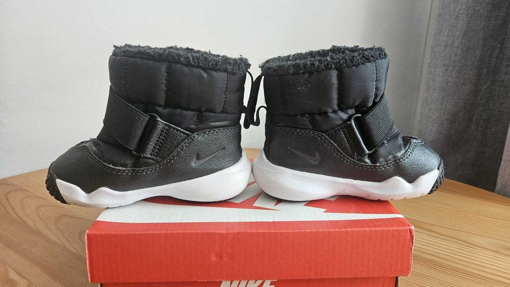 Botosei/Cizme de iarna, marimea 21, Nike