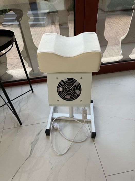 Suport Pedichiura alb cu Aspirator