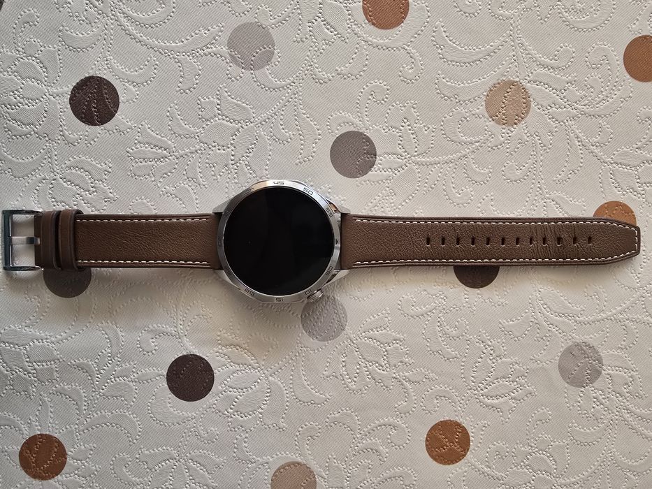 Vând ceas Huawei 4 GT
