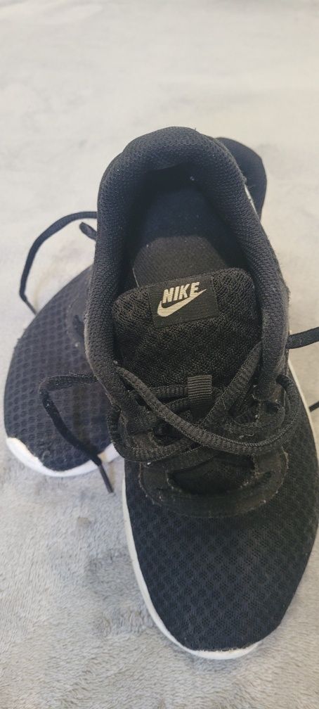 Nike mărime 35.5