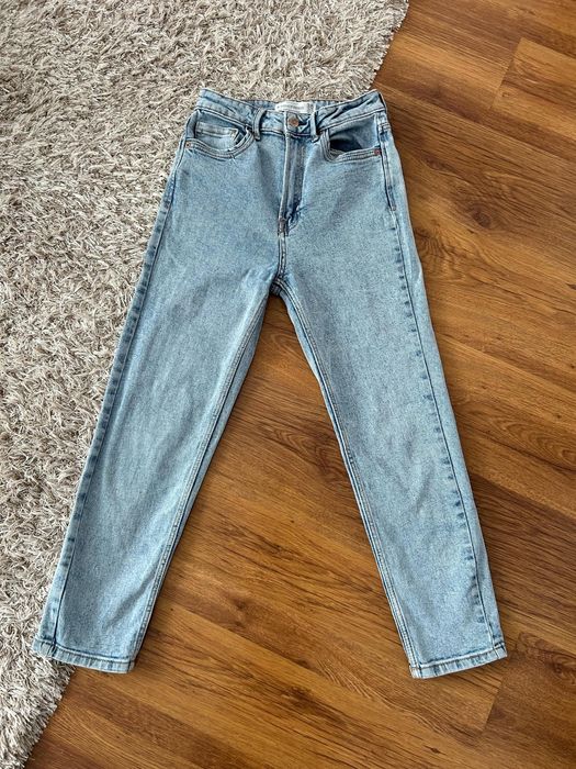 Дънки Mom fit Stradivarius