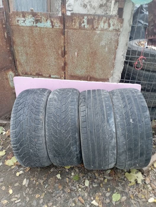 Anvelope de iarna 245/45 R18