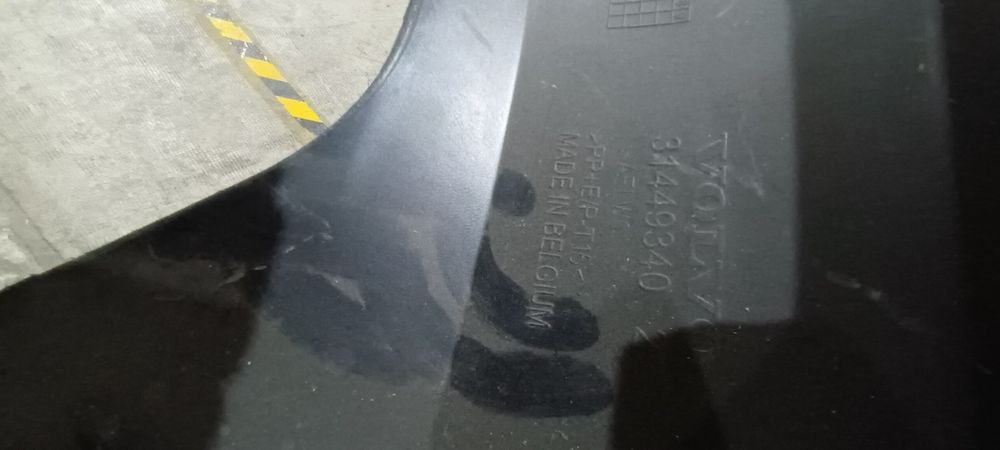 Ornamente bara spate Volvo XC 40