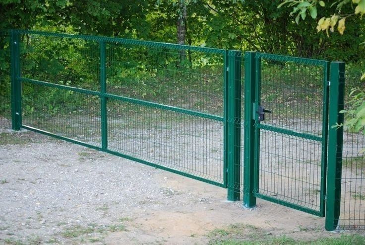 Garduri din plasă bordurata la oferta