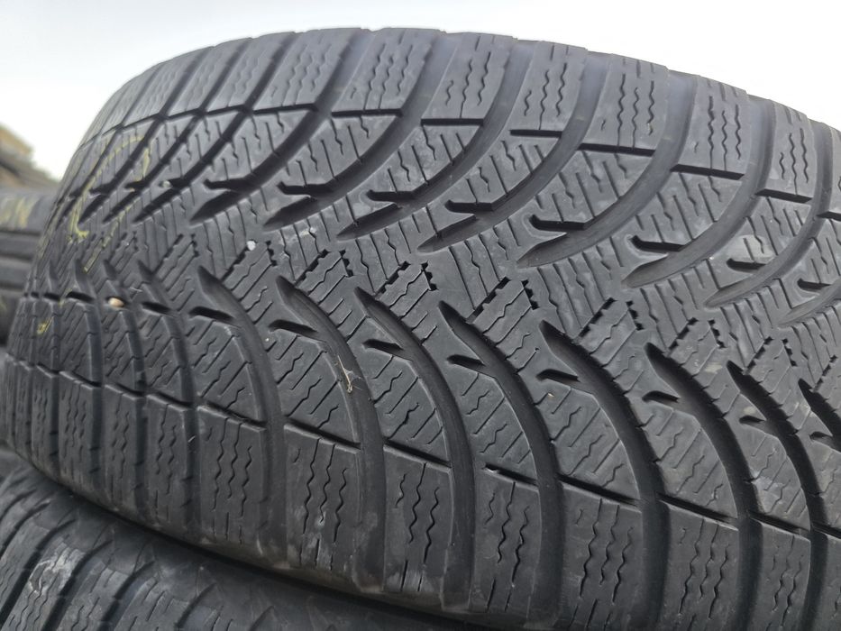 4бр Зимни гуми 195 45 16 - Michelin