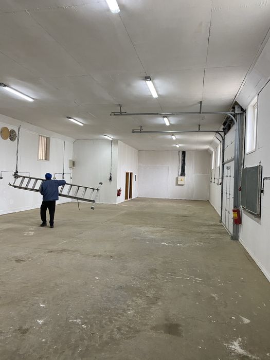 Hala chirie  | mai multe dimensiuni| 300mp |225mp |100 mp |