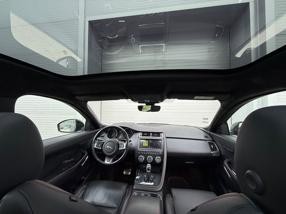 Jaguar E-Pace Panoramic Automat