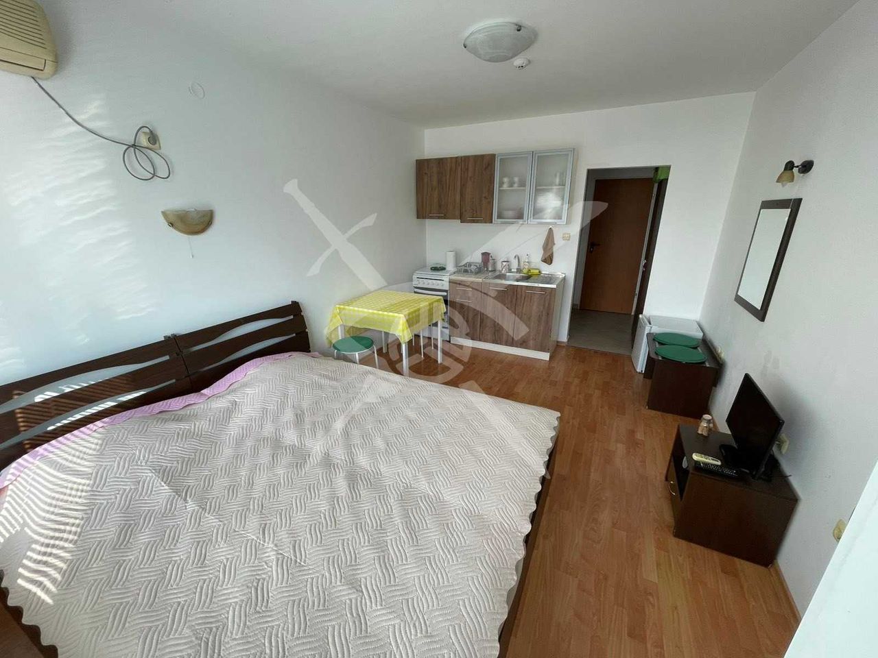 Продава се Едностаен апартамент в Бургас, Сарафово - 34 кв.м за 1912 €/кв.м - Снимка #1