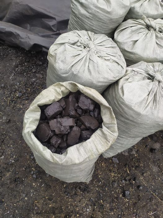 Продаю уголь мешками Шубар орешек