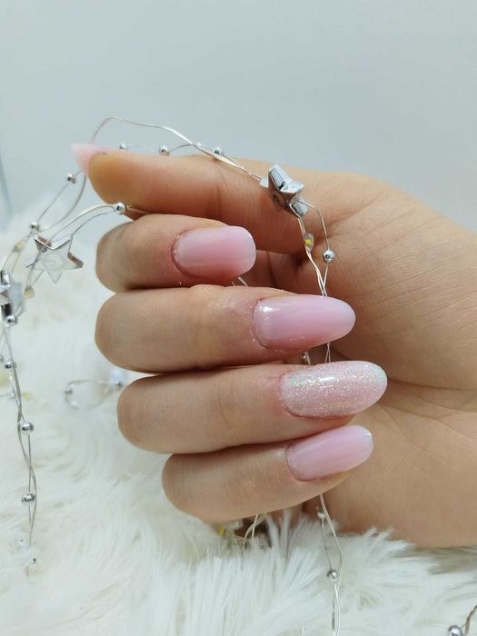 Manichiura - pedichiura Marasti