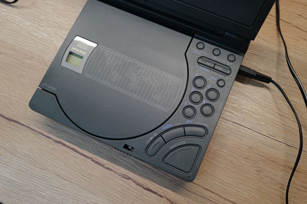 Sony ICF-CD1000 stare perfecta radio cu cd player si ceas alarma