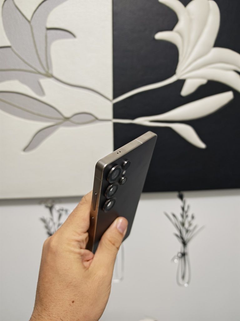 Samsung S25 Ultra Black 256GB Că Nou totul original liber retea