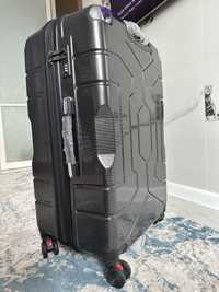 Продам чемодан, карбоновый
