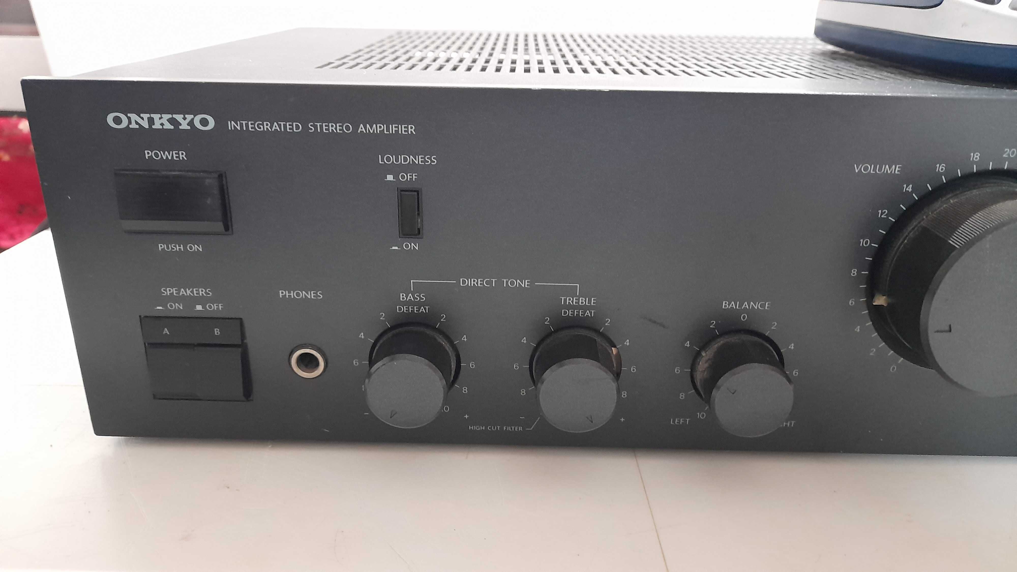 amplificator Onkyo A-8220