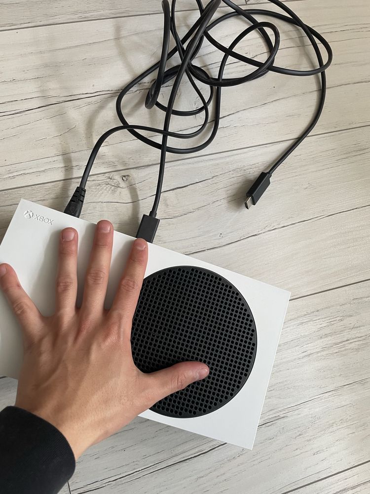 Xbox series s неразличим от нов