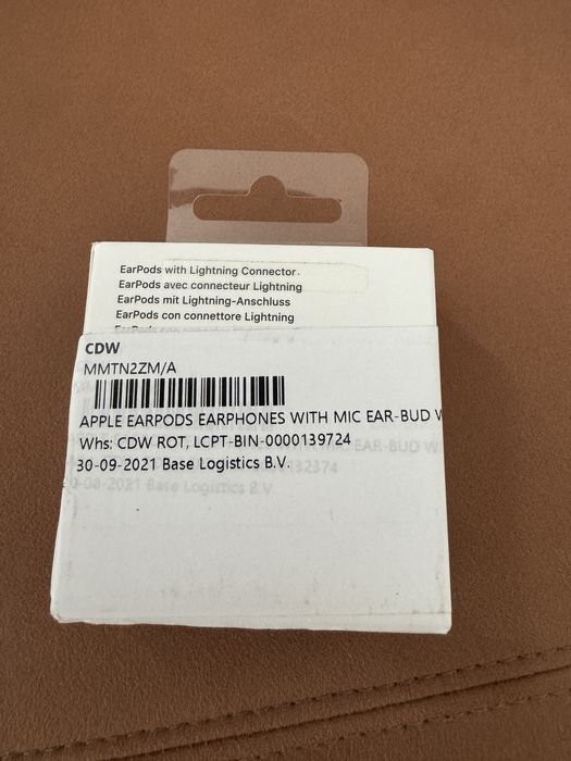 Casti Apple cu fir noi