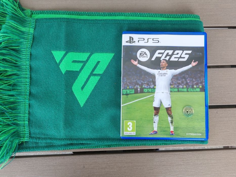 FC 25 за Playstation 5 плюс шал EA Sports