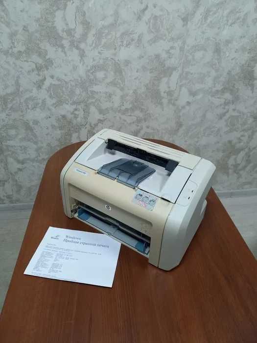 Принтер HP LaserJet 1010 | Компактный | Хорошее состояние