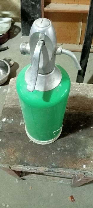 Специальная бутылка чтобы делать газ воду