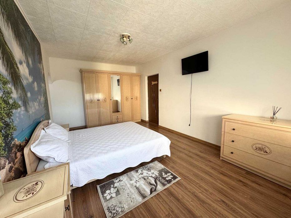 Proprietar inchiriez apartament o camera ultracentral str. Horia