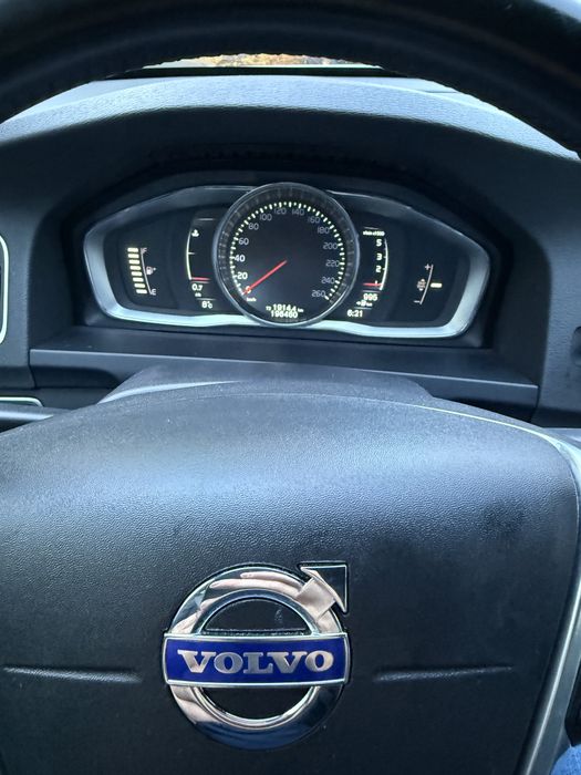 Volvo V60 Summum 2.0 D3 cinci cilindrii, euro 5