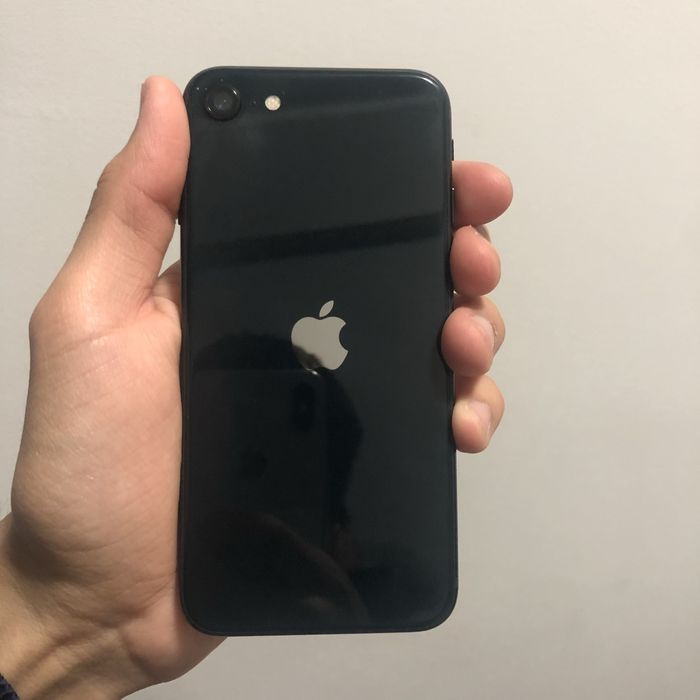 Продаётся Iphone SE 2022(3-rd gen) на 64 GB