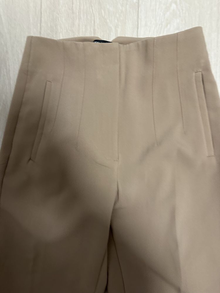 Дънки и панталони Zara нови