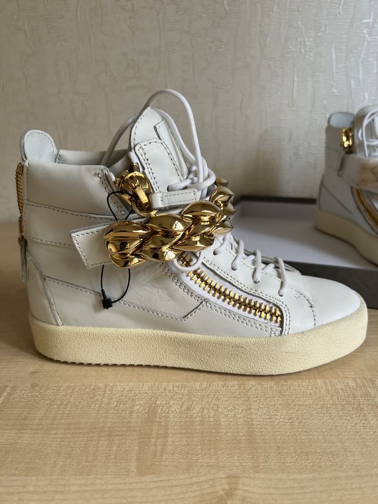 Новые кроссовки Giuseppe Zanotti