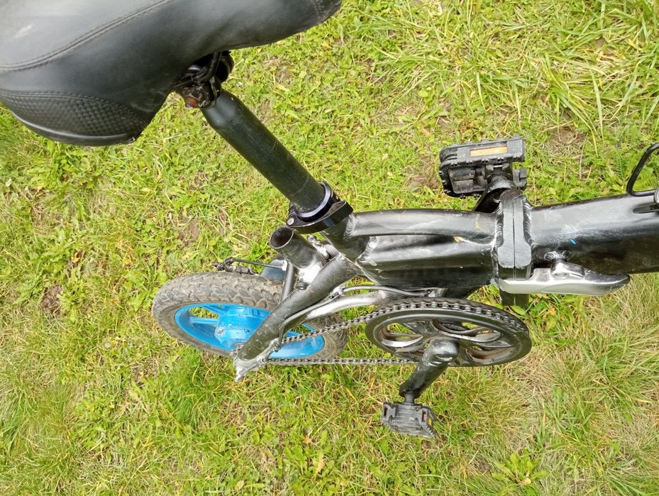 Bicicleta electrica cu propulsie si asitata