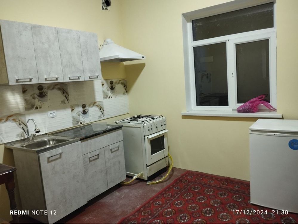 Yangi qurilgan ijaraga beriladi Hovli +2 ta hona oshxona sanuzel