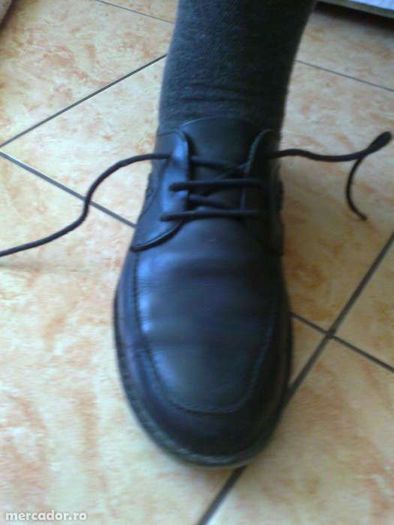 pantof 43,culoare neagra
