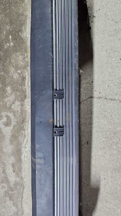 Bara fata + armatura originala Volkswagen Passat B3 USA

Se vinde exac