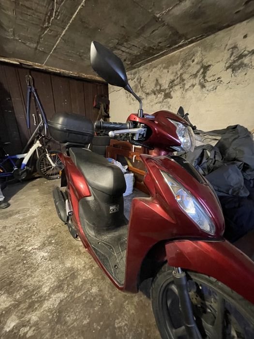 Vand scuter honda vision 110cc usor negociabil
