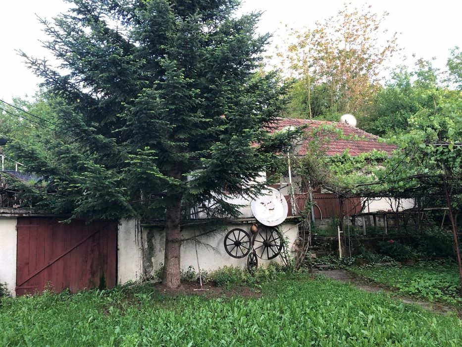 Casa la 4 km de Deva