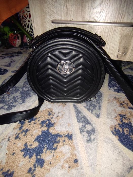 Продам сумка от гуччи