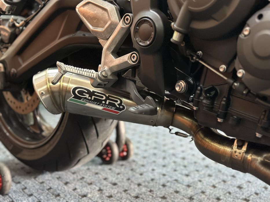 Triumph Trident 660 evacuare GPR omologata