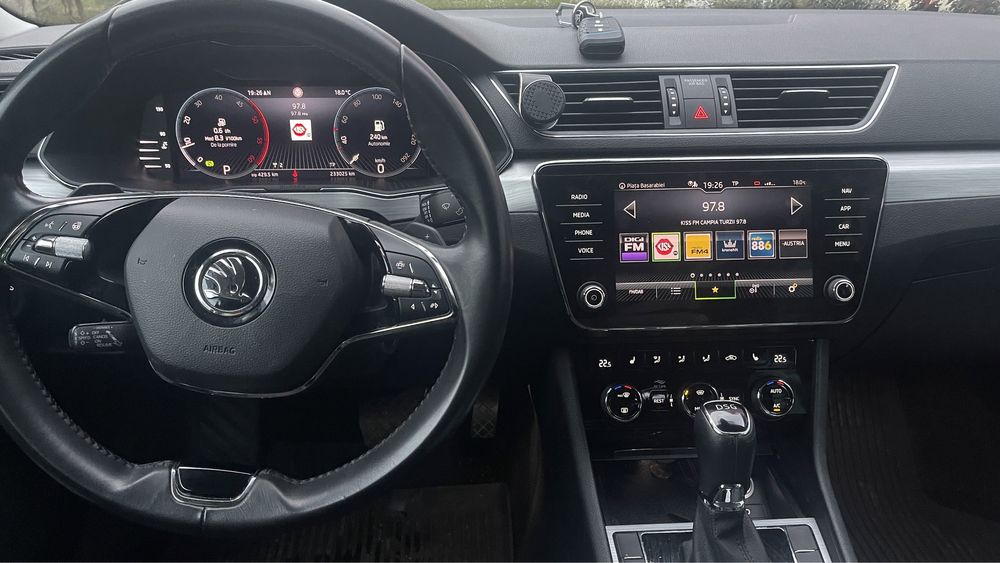 Skoda Superb 2022 2.0 150cp DSG7