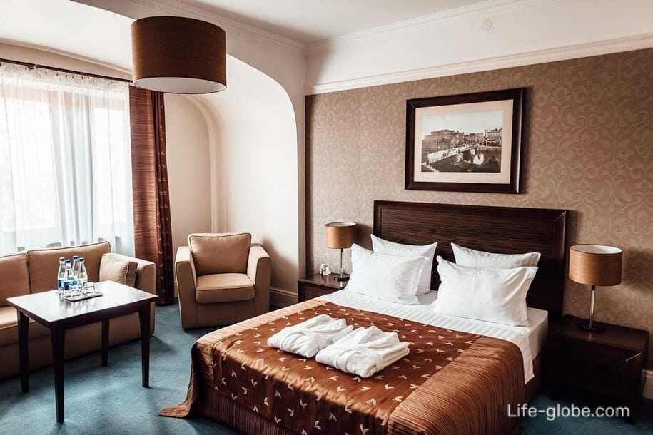 Гостиница без загса. В центре города.