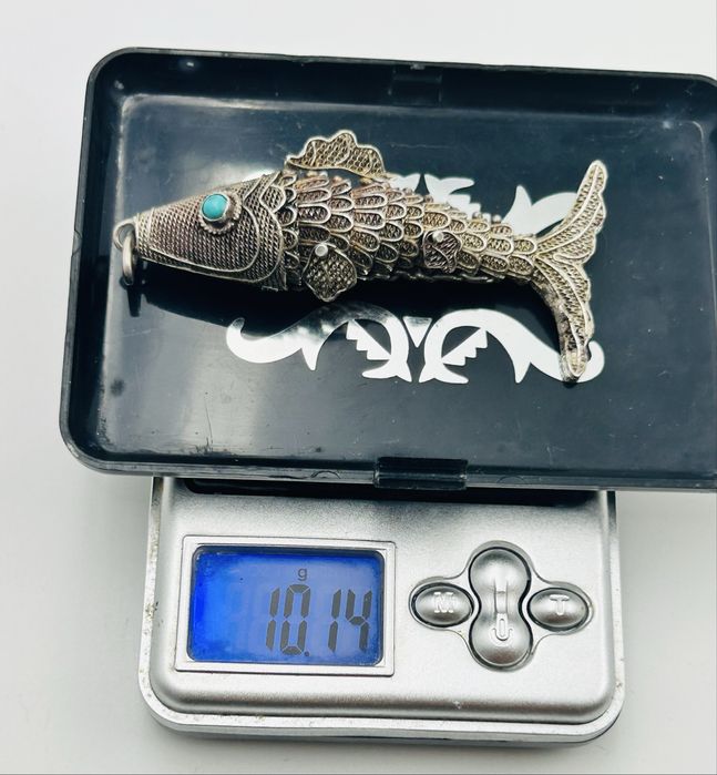 Филигранен сребърна висулка риба с полускъпоценни  тюркоаз на очите