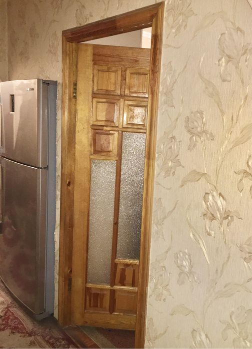 Продам деревянную межкомнатную дверь 200,5х80,5 см, с дверной рамой
