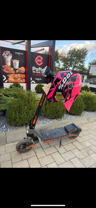 Vând URGENT kukirin G2!