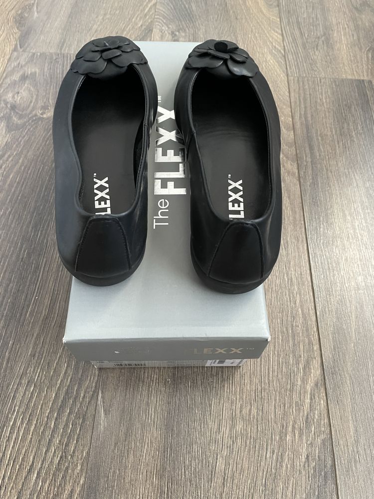 Balerini dama, din piele, marime 37 (us 6), 23 cm, negri, The Flexx