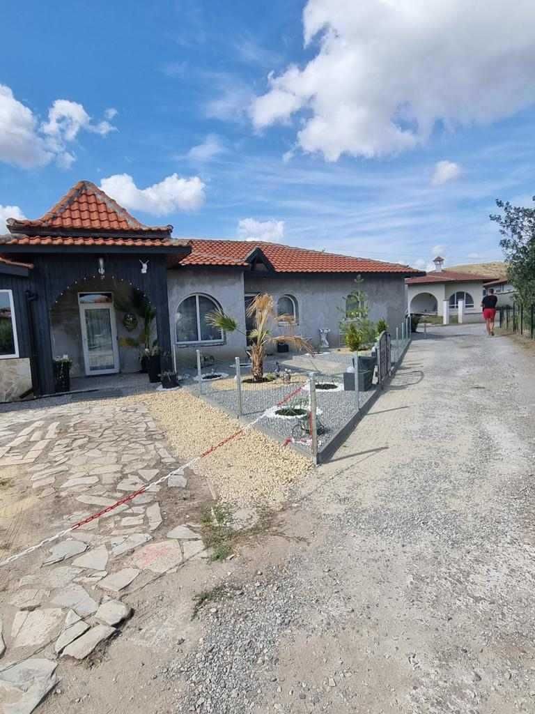 Изгодна къща в Бургас