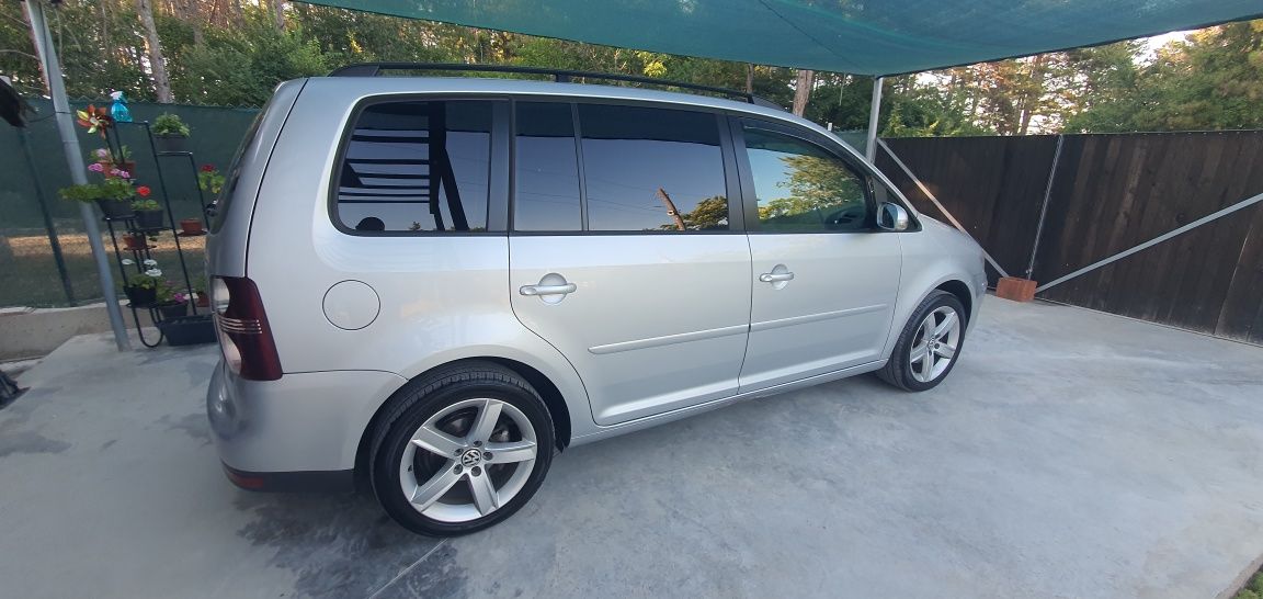 VW TOURAN 2.0TDI 140hp.
