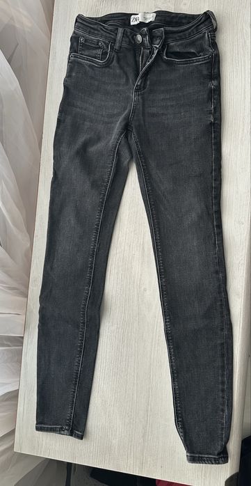 Черни дънки Zara и Mango