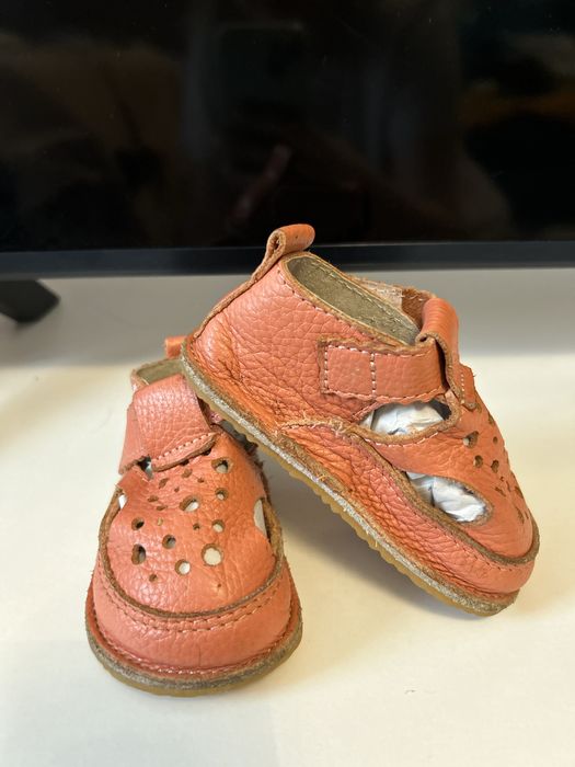 Sandale piele si talpa flexibila