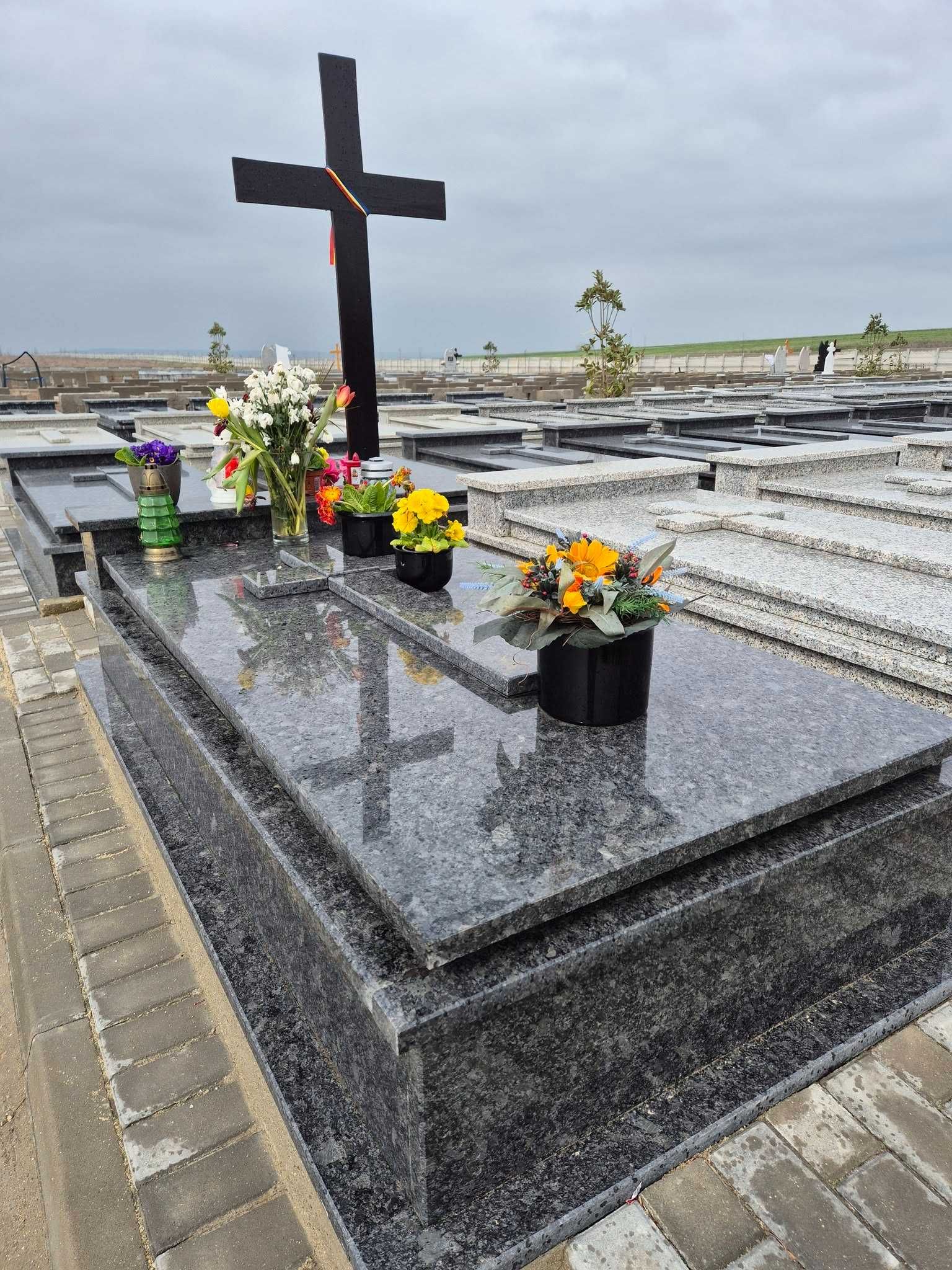 Loc de veci in Cimitirul Sfantul Lazăr, Zona Metropolitana a Craiovei