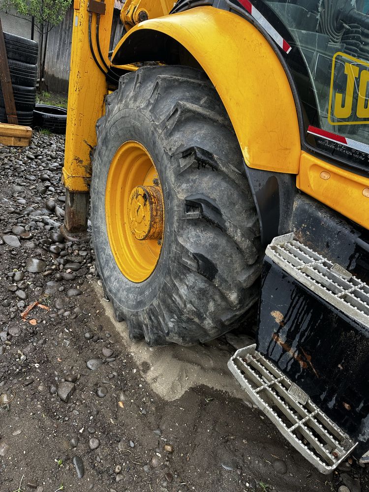 Jcb 3cx an 2006 cu 9500h