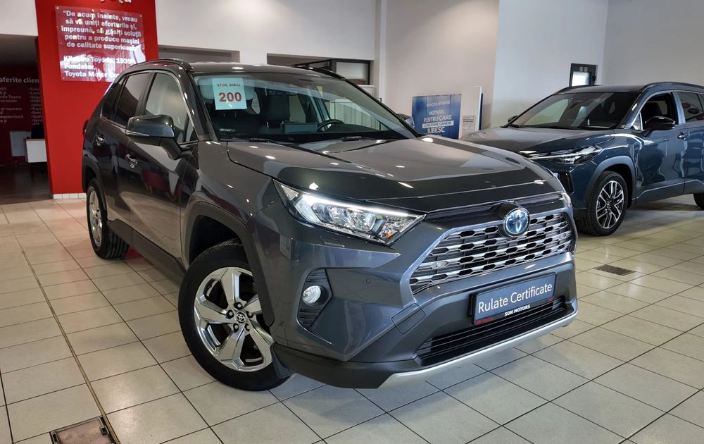 Toyota RAV4 Toyota RAV4 Hybrid 4x2 Team Deutschland IN STOC LA SIBIU